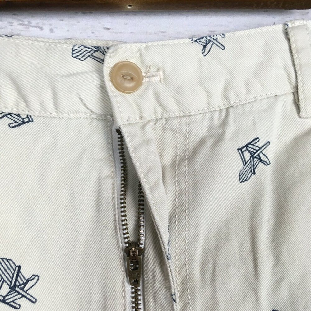 Izod Mens Shorts 34 Adirondack Chair All‎ Over Pattern Cotton Khaki Twill Casual - Picture 6 of 9